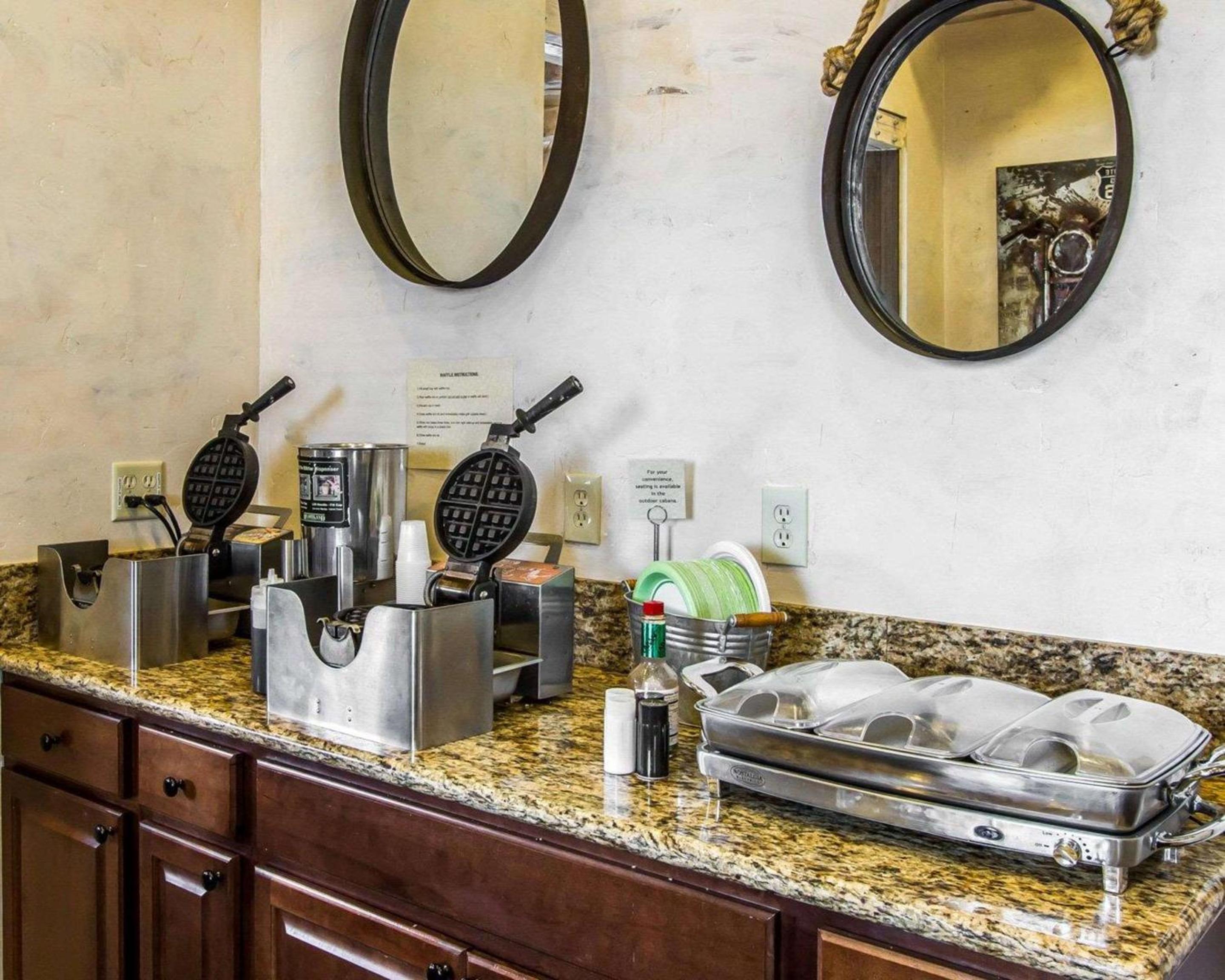 Rodeway Inn & Suites Williams Downtowner-Rte 66