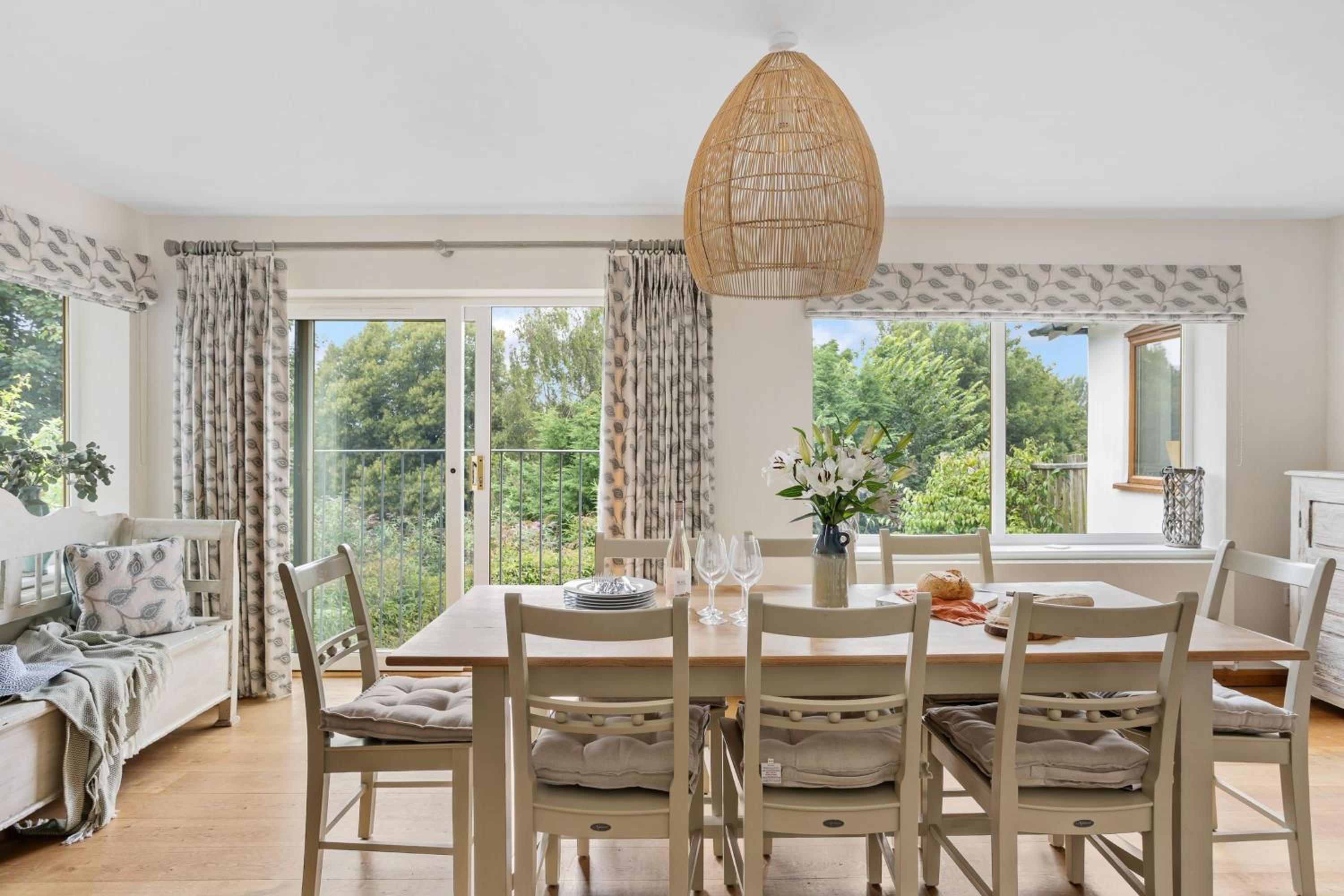 Rocket House - Large family home perched above the river view 3