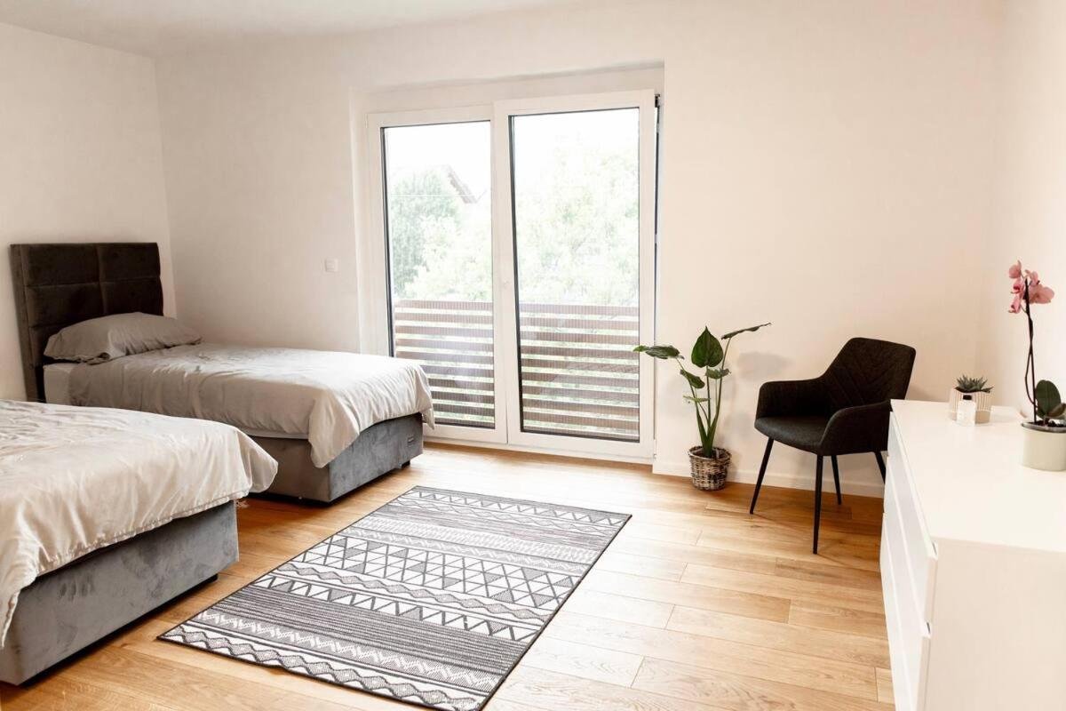 Aura Apartments