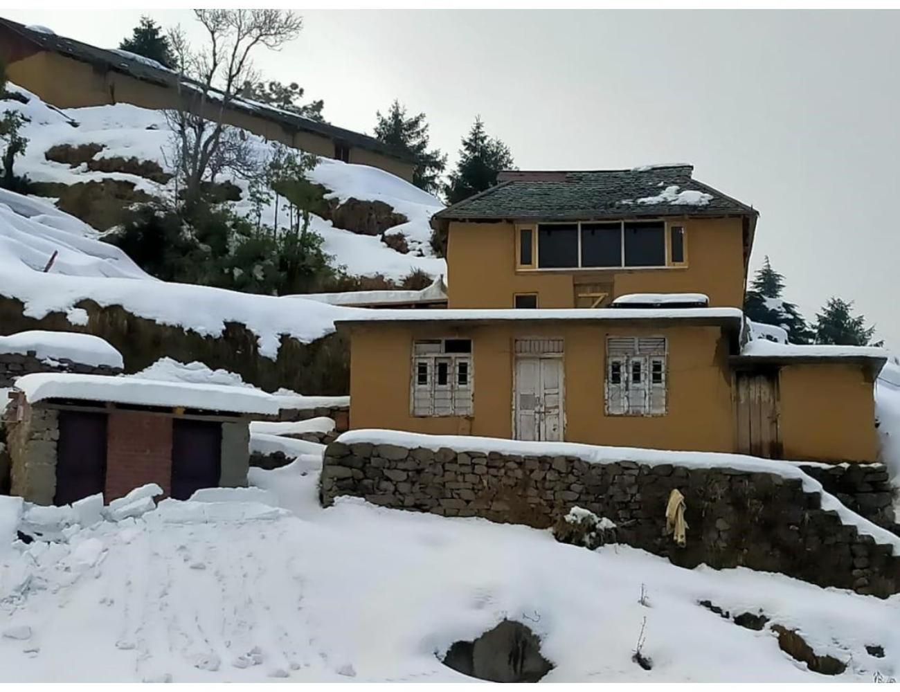Vrinda's Mud House, Dalhousie view 4