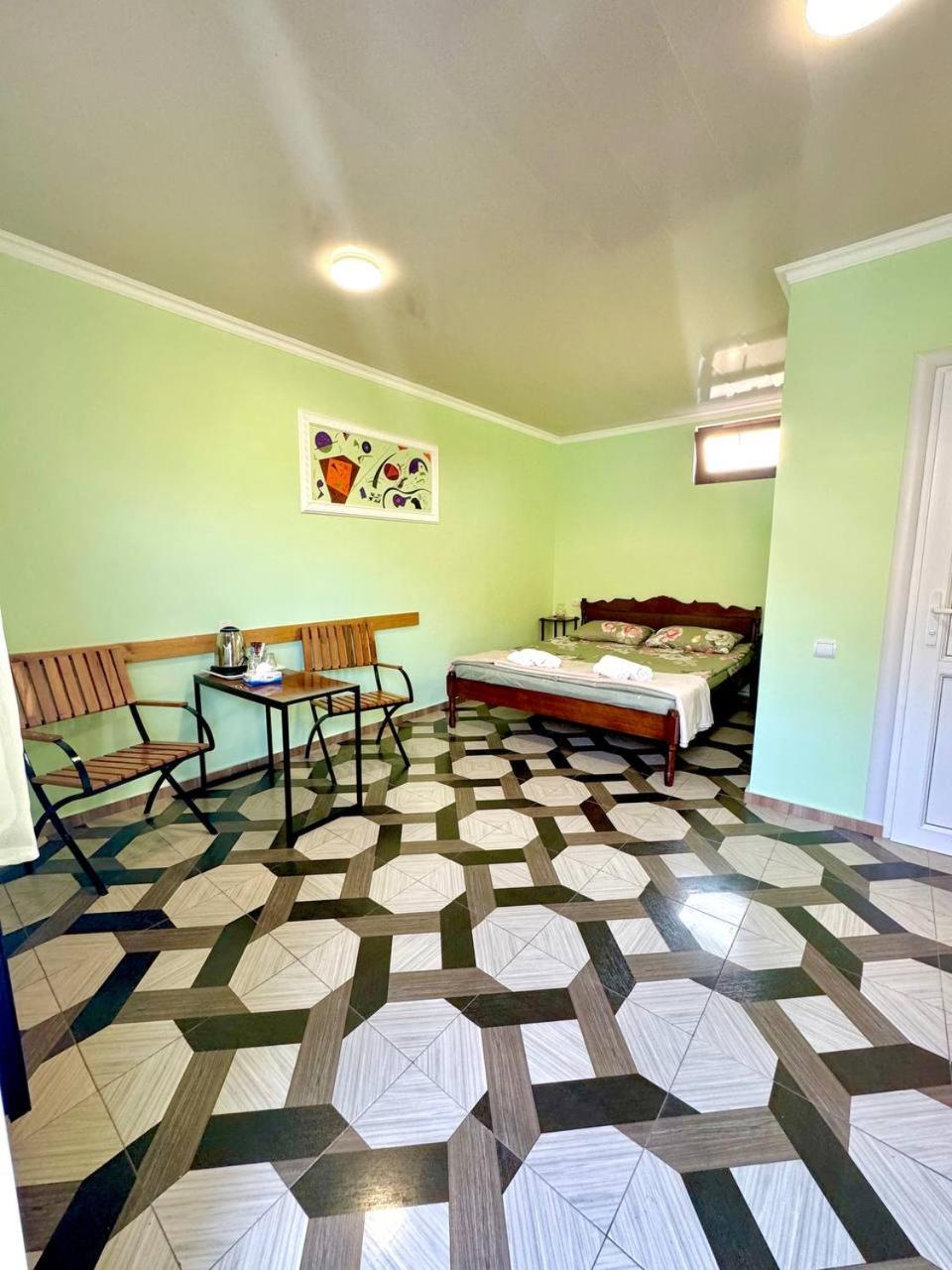 VaLiVa Sanahin Guest House