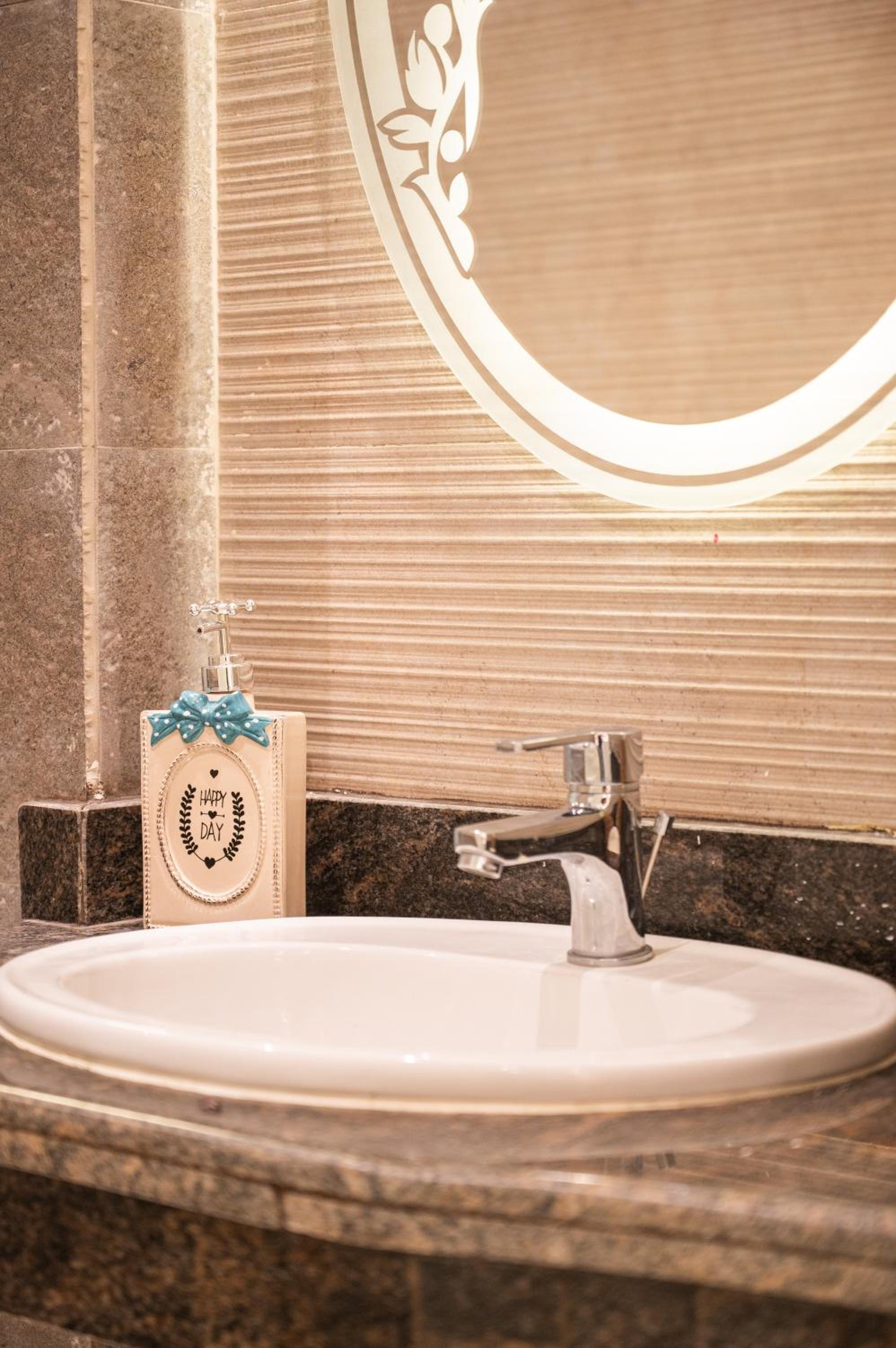 Luxury, cozy, modern apartment in downtown Cairo