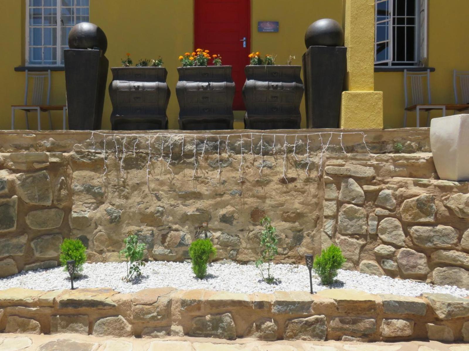 Cobblestone Court