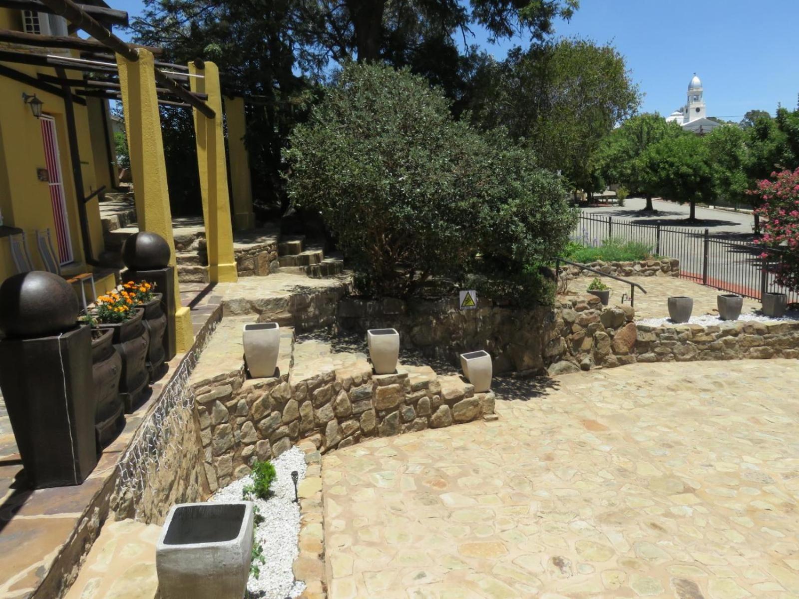 Cobblestone Court