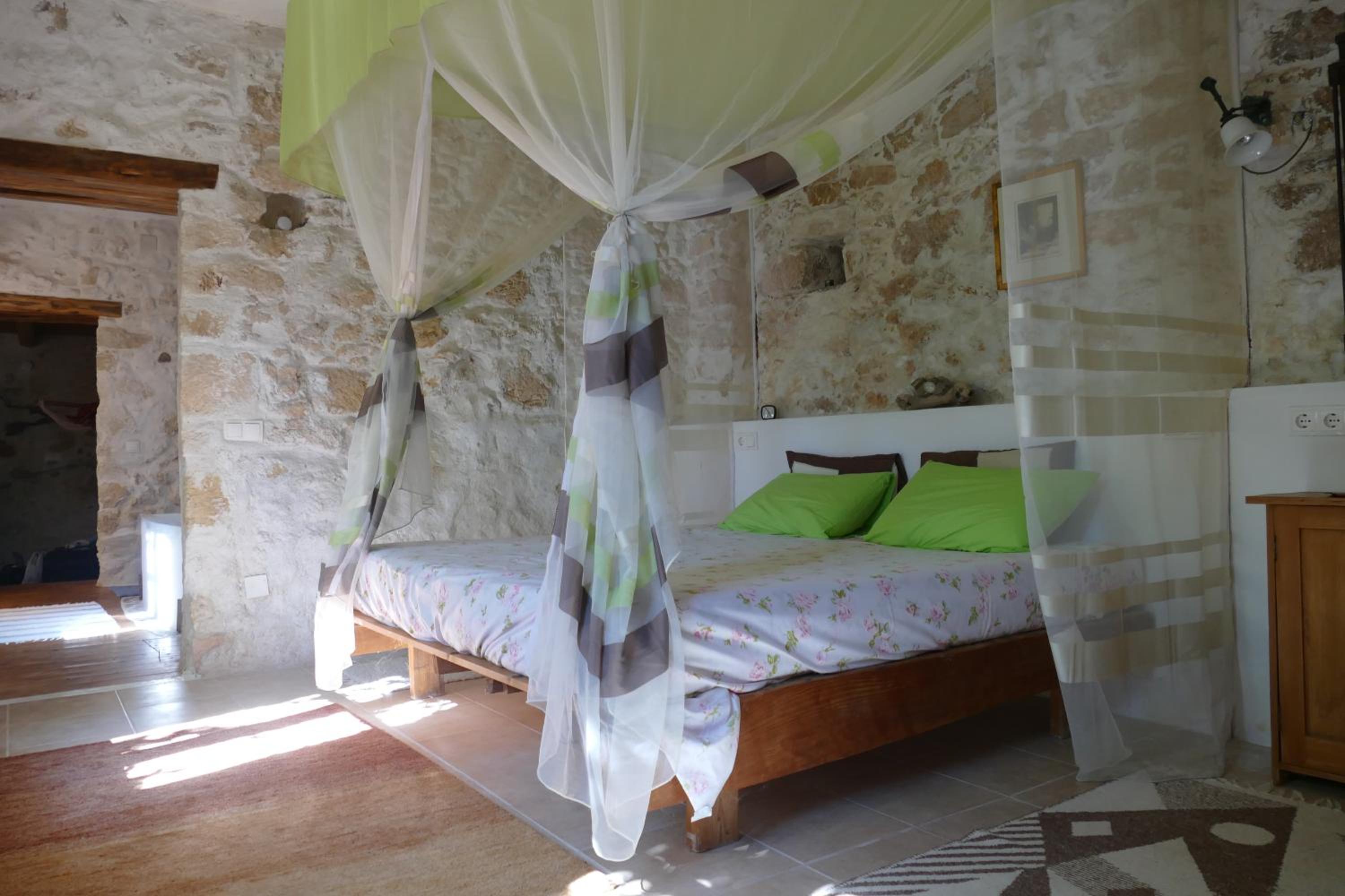 Stonehouse Pyrgou