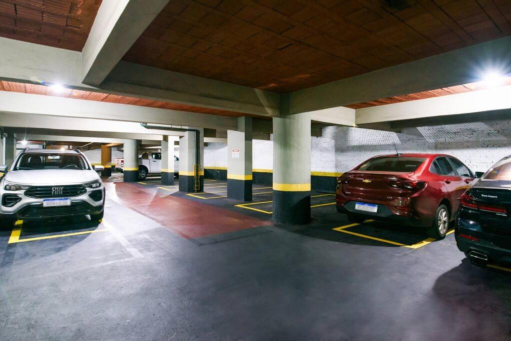 Luix Londrina Flat 707, QS 43 m2 completo, c garagem