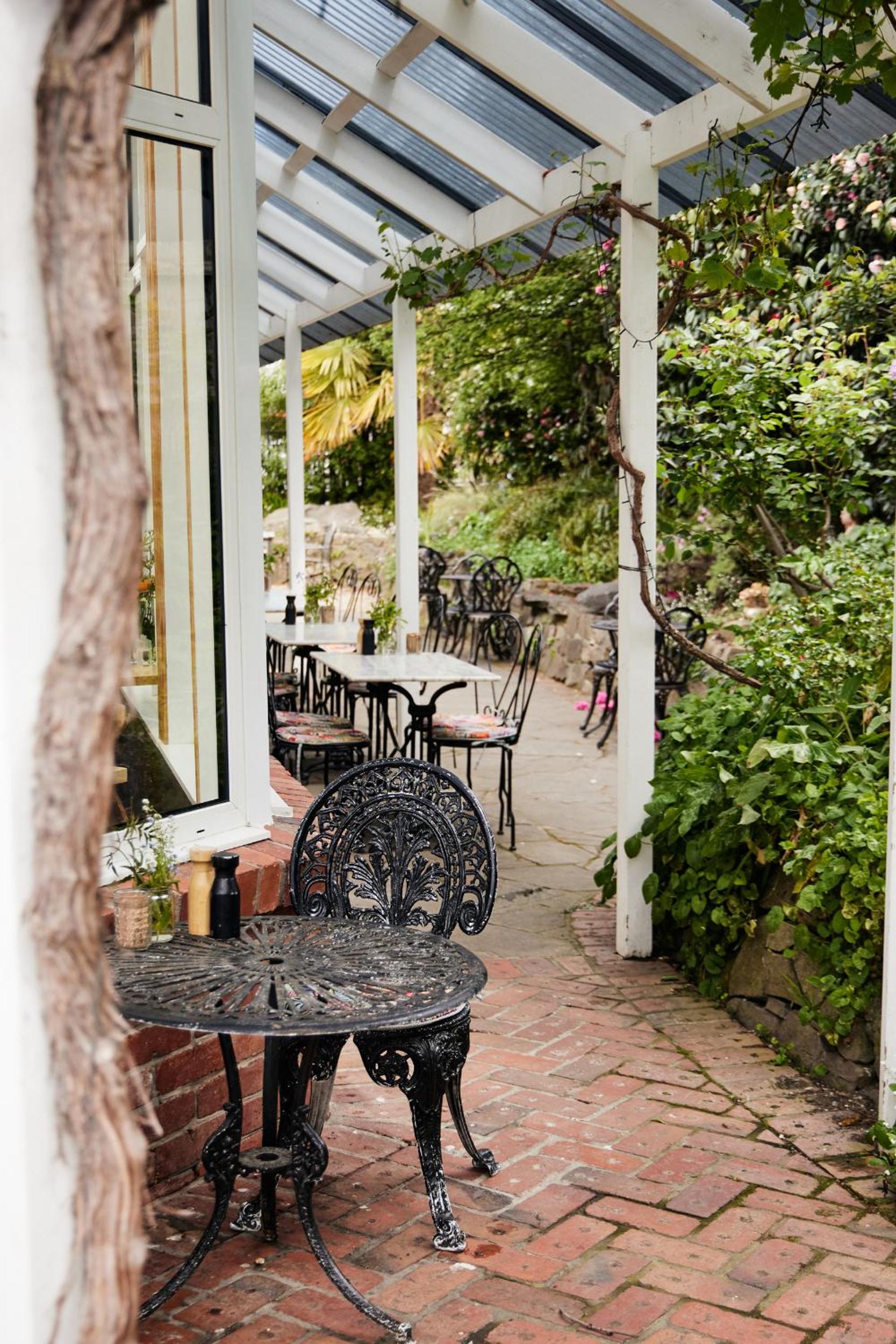 Little Oak - Place to Relax and Create Memories