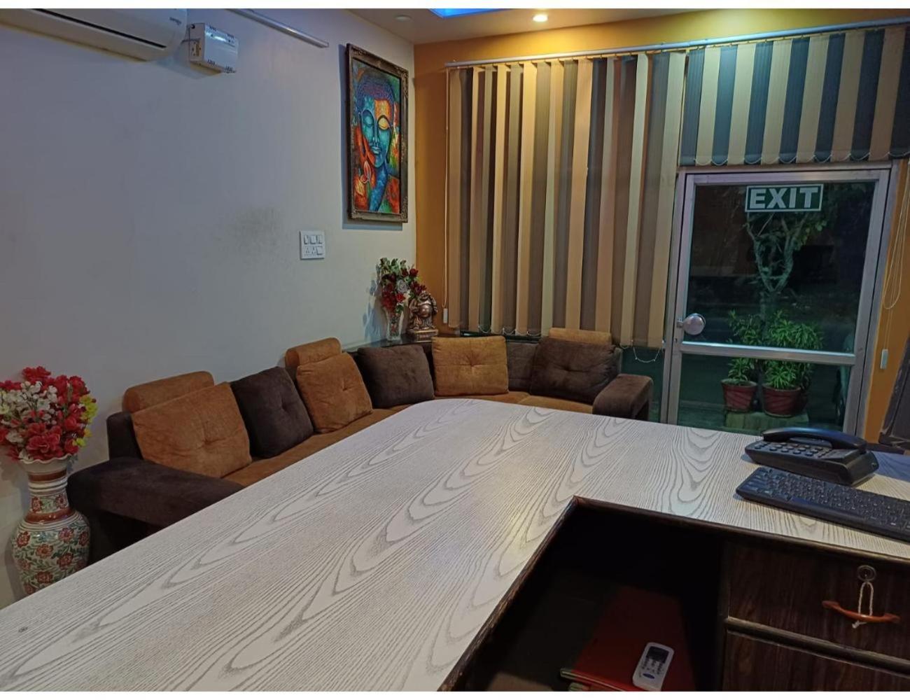 Hotel Milan-N-Garden Restaurant, Jaipur