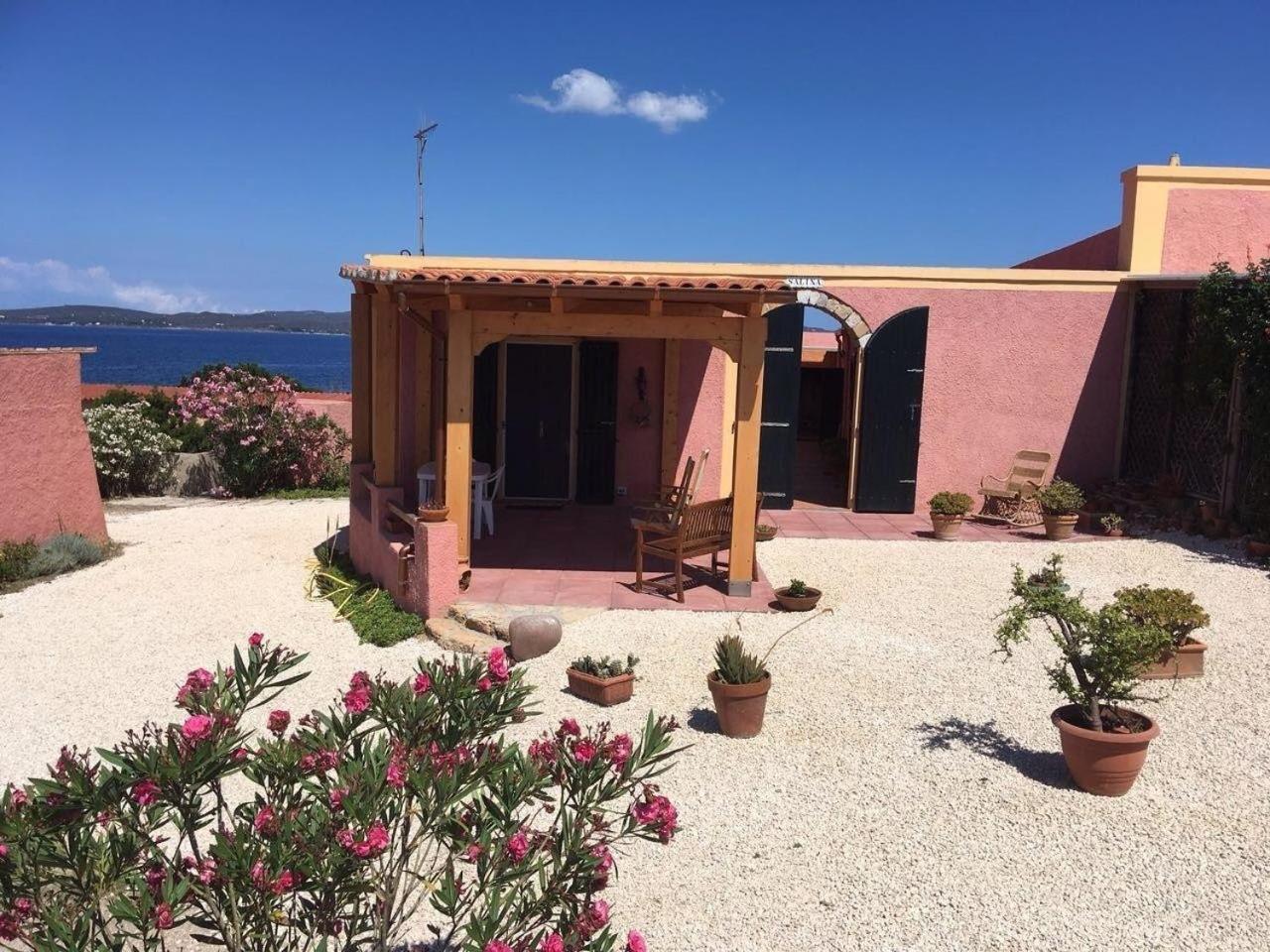 Wohnung in Calasetta mit Grill und Garten photo 1