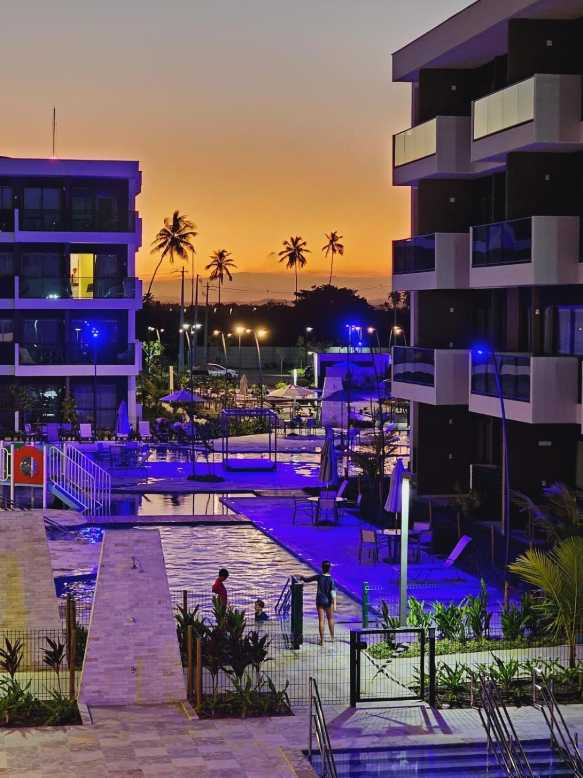 MAKIA SUNSET B003