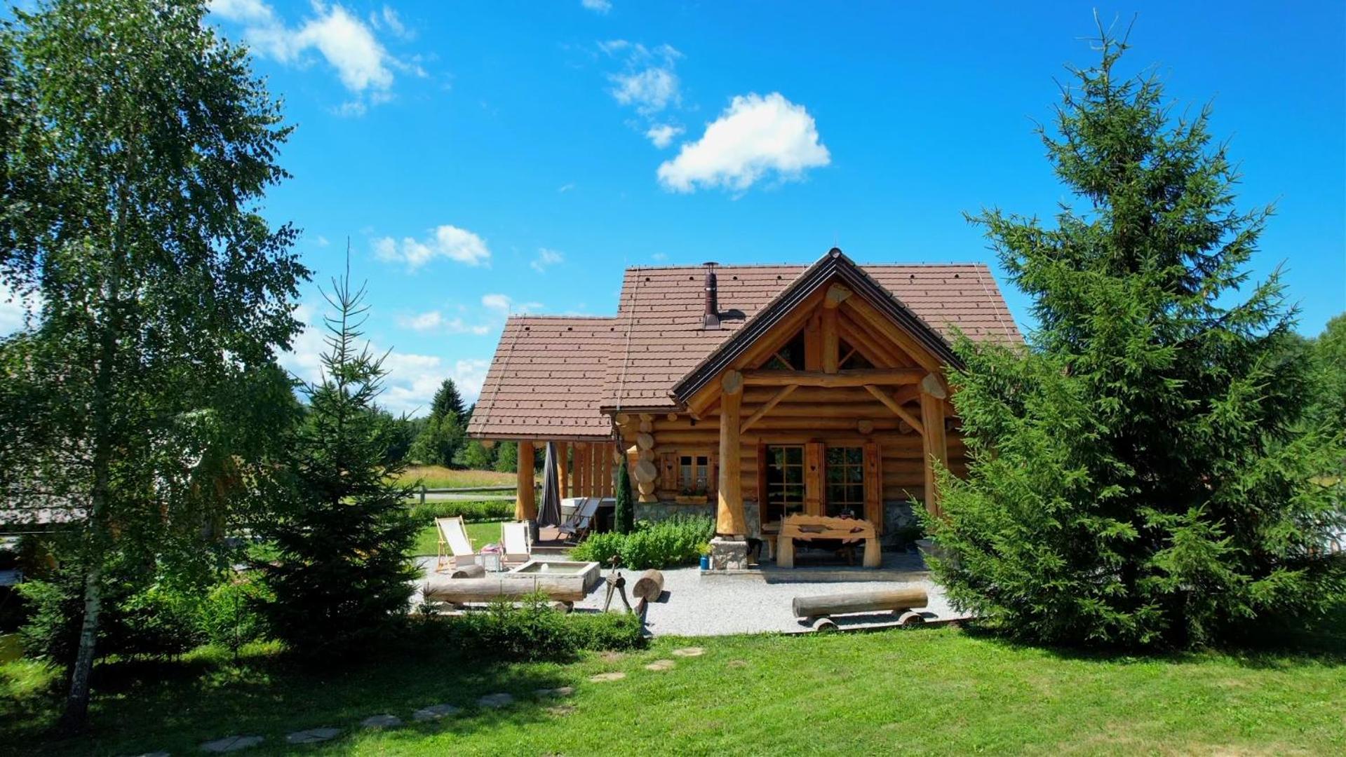 Hotel Divjake Log Home - Kraljica Sume