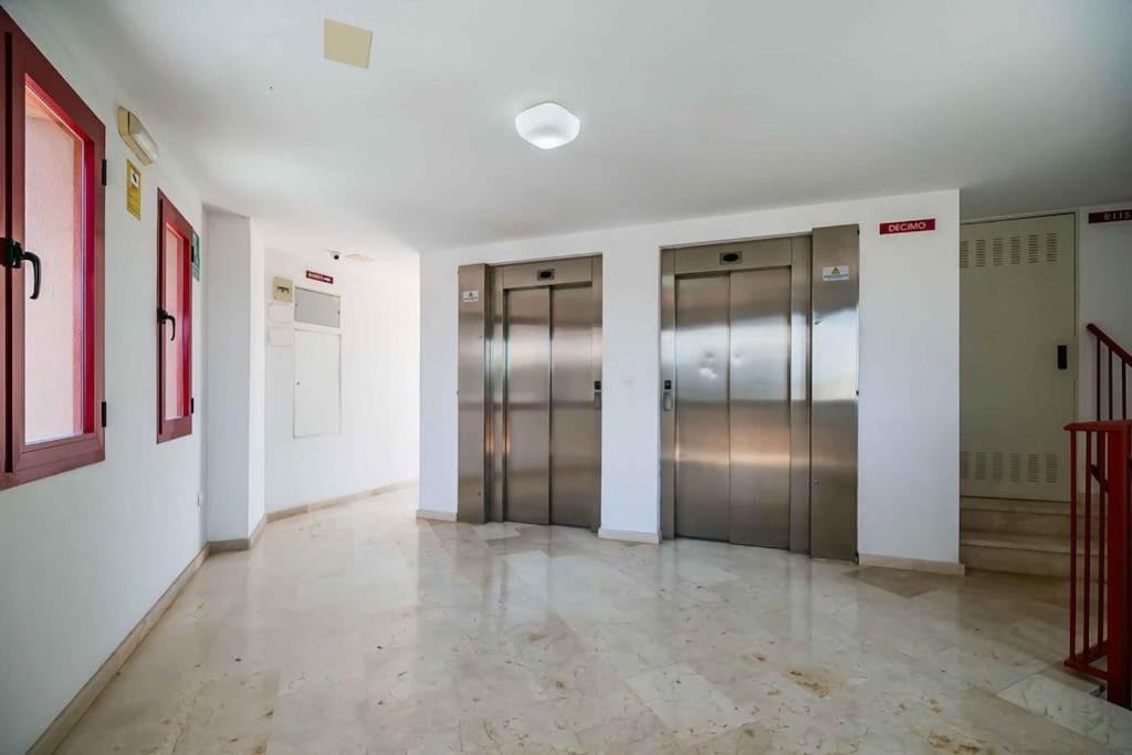 120 - Cozy Duplex Penthouse with Panoramic Views view 3