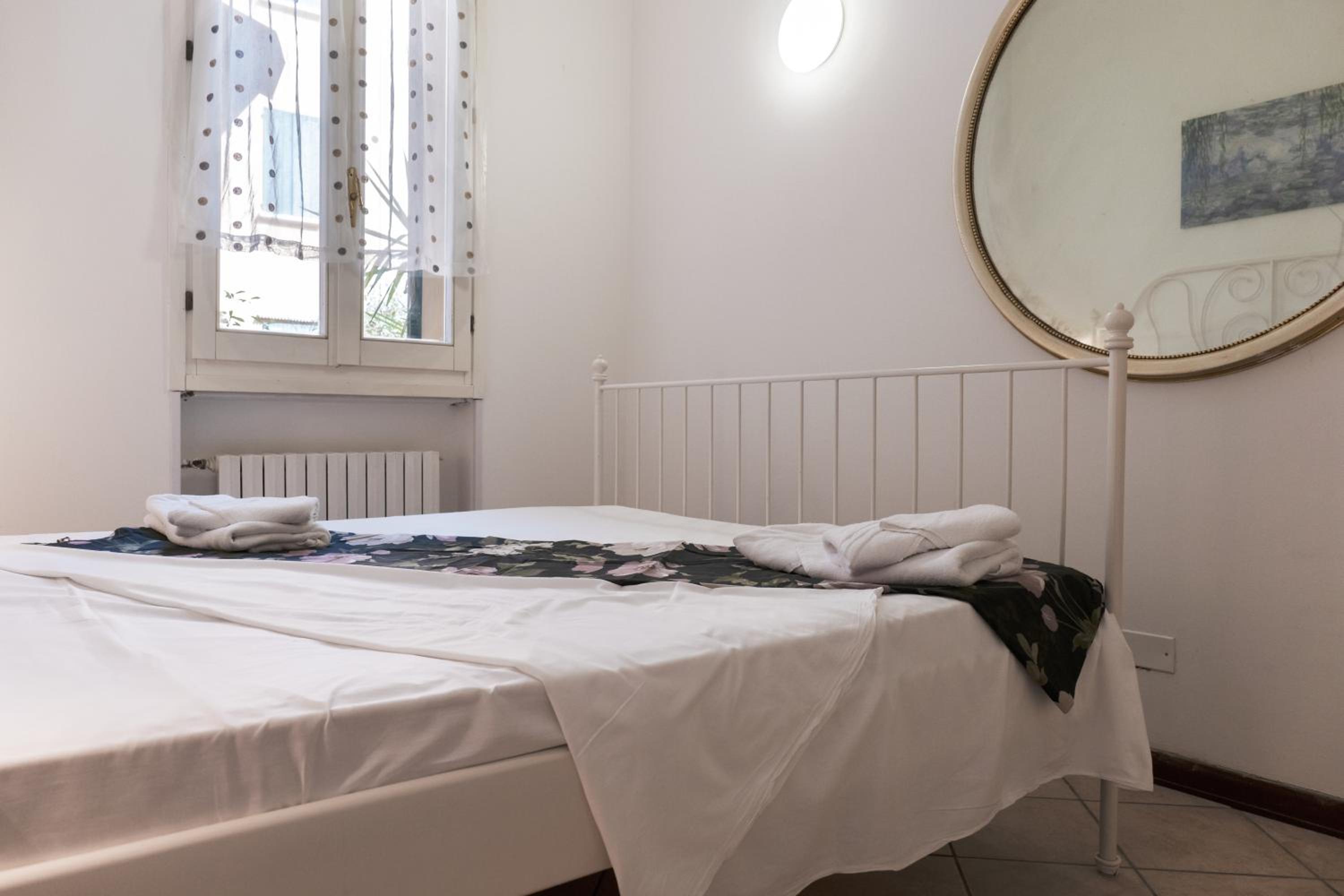 Turati Apartments - Bologna Short Rental