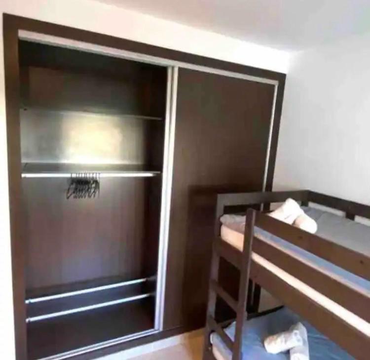 Moderne appartement met tuin