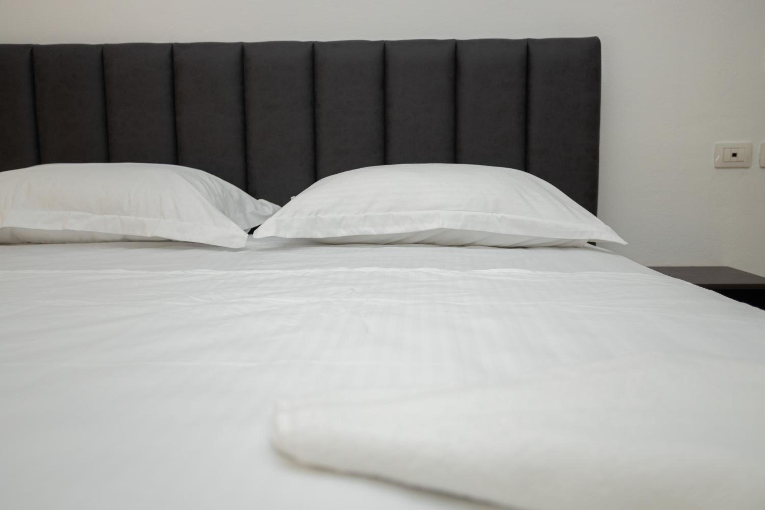 Emigres Apartments Vlore
