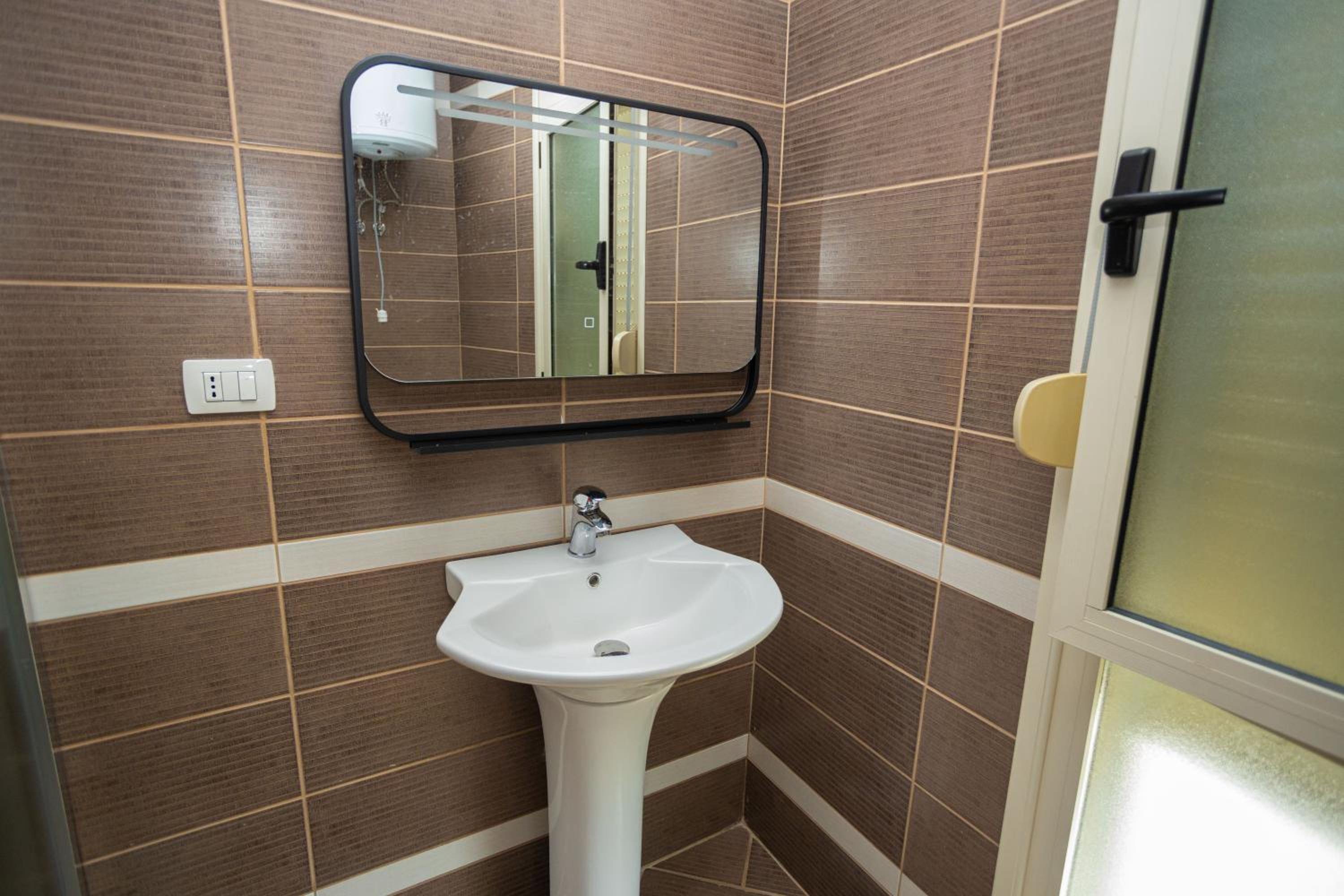 Emigres Apartments Vlore