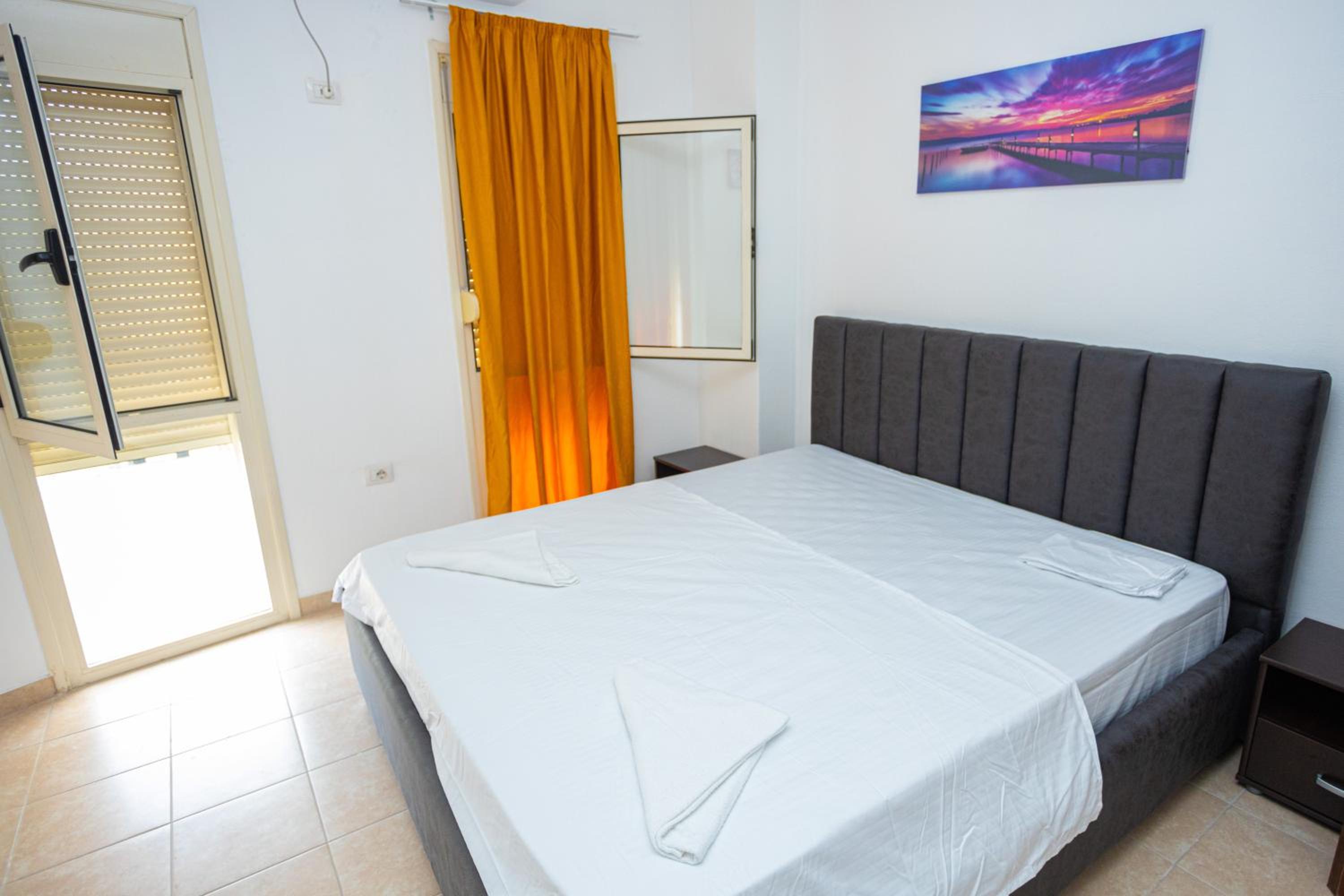 Emigres Apartments Vlore