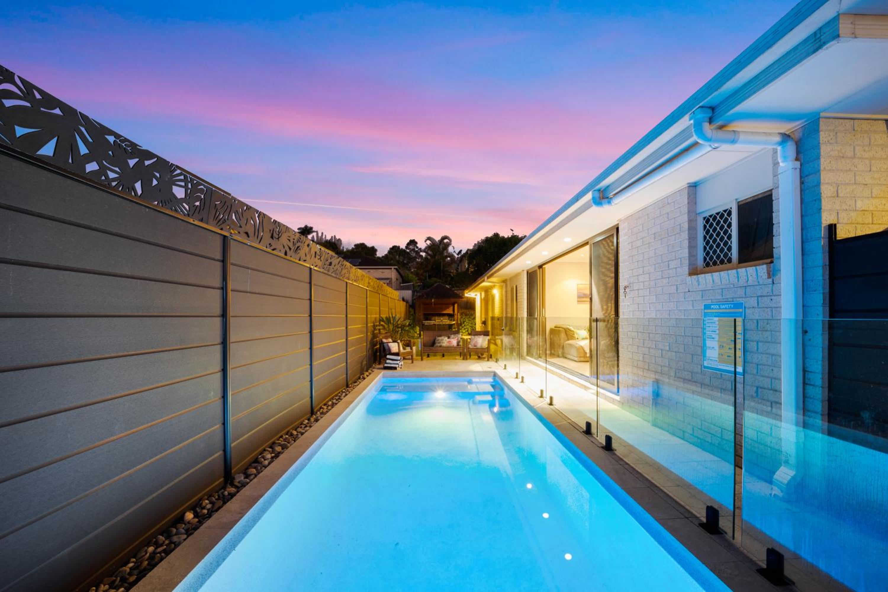 Charming group getaway - 9 mins to Burleigh beach