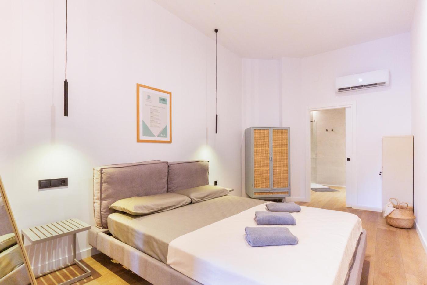 Mestalla Flats by Nomad Host