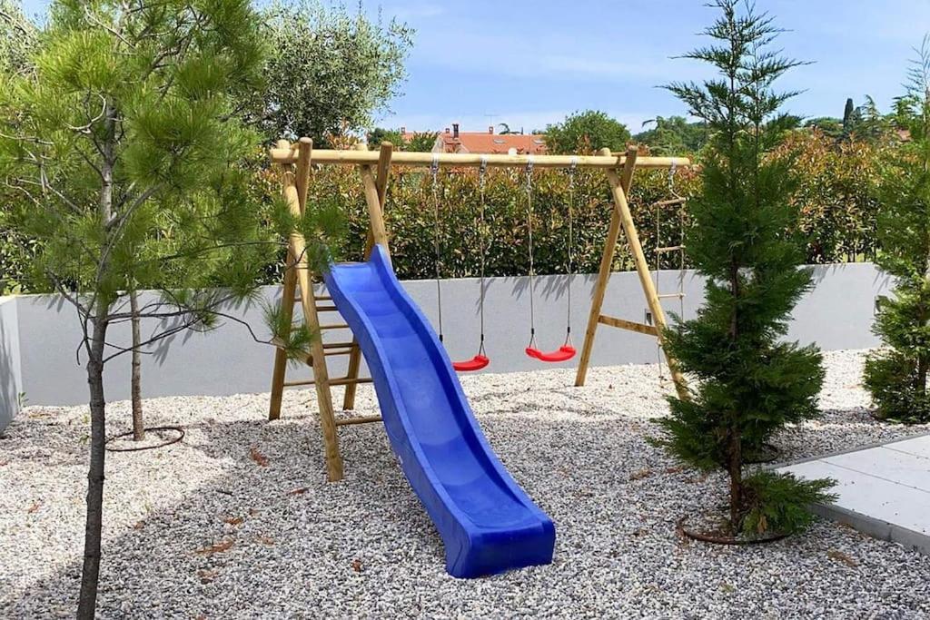 Villa Birdhouse