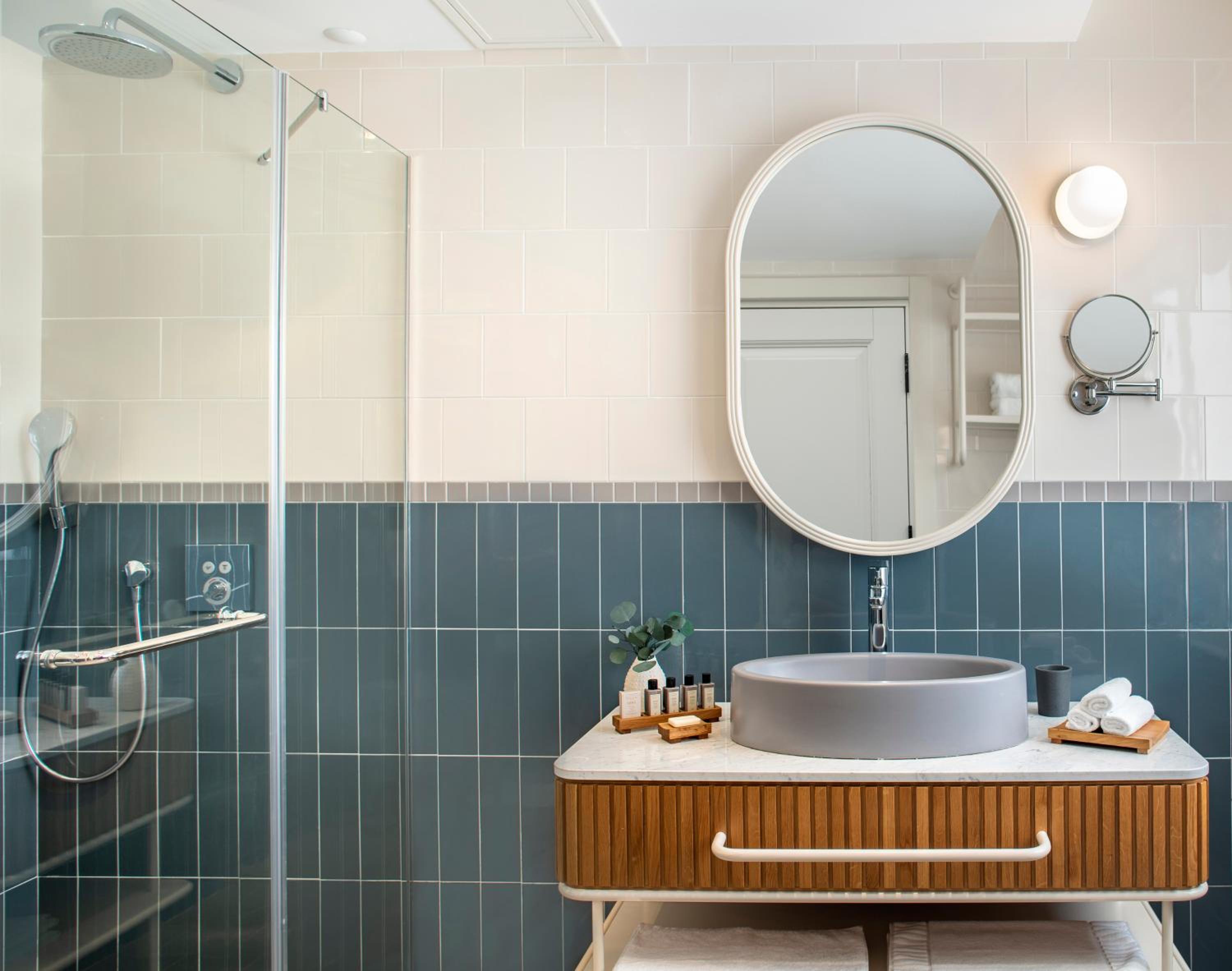 Ecole St. Pierre Otel - Image 86