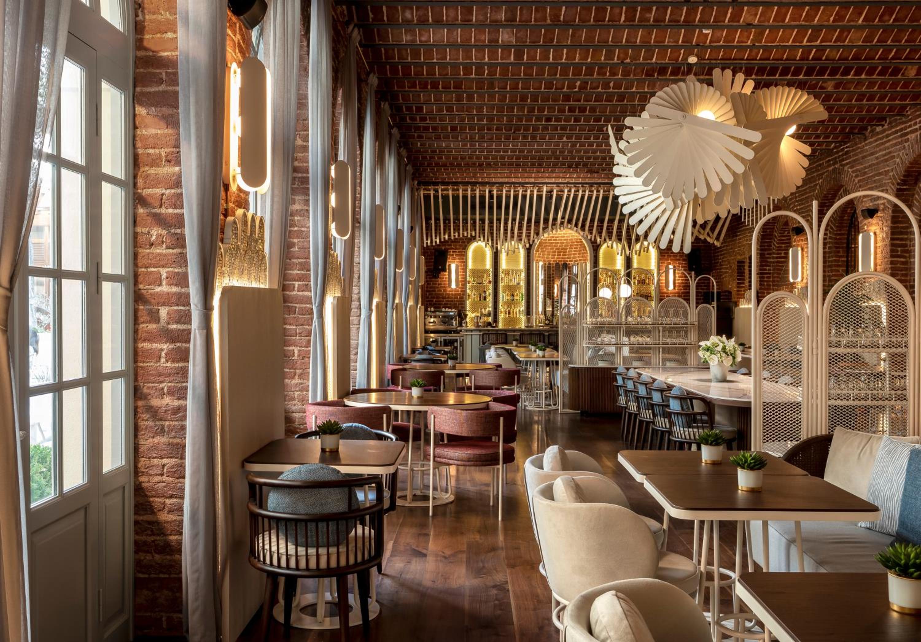 Ecole St. Pierre Otel - Image 74