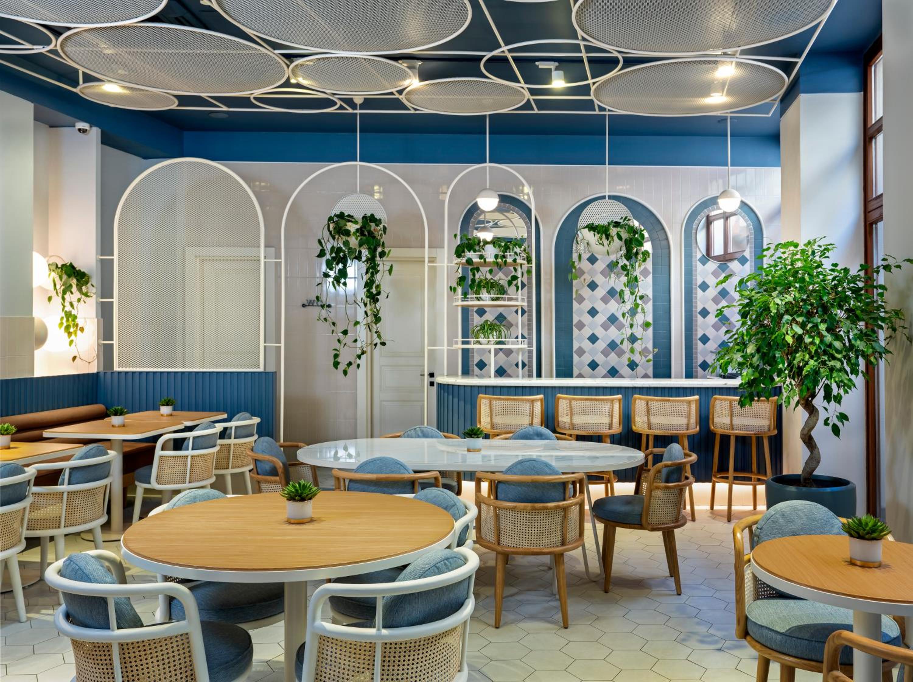 Ecole St. Pierre Otel - Image 24