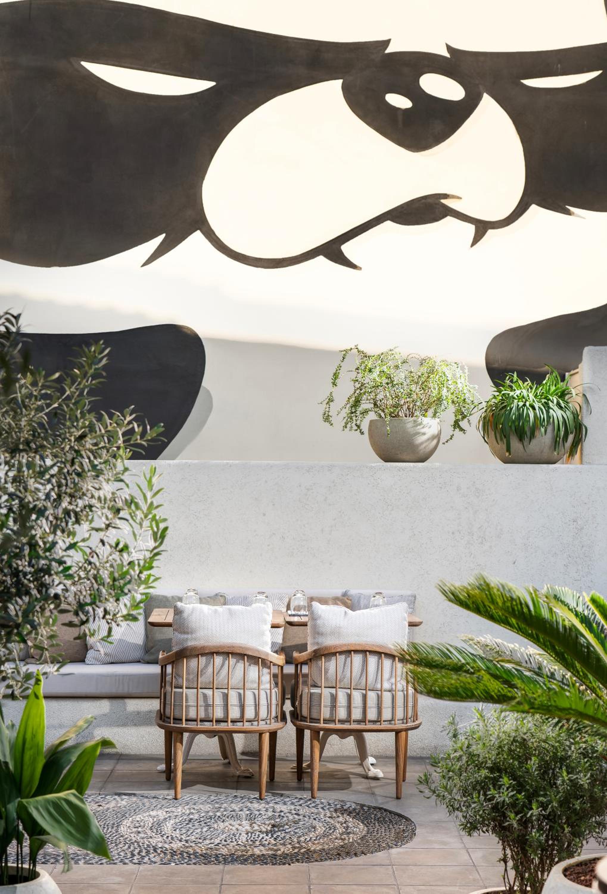 Ecole St. Pierre Otel - Image 50