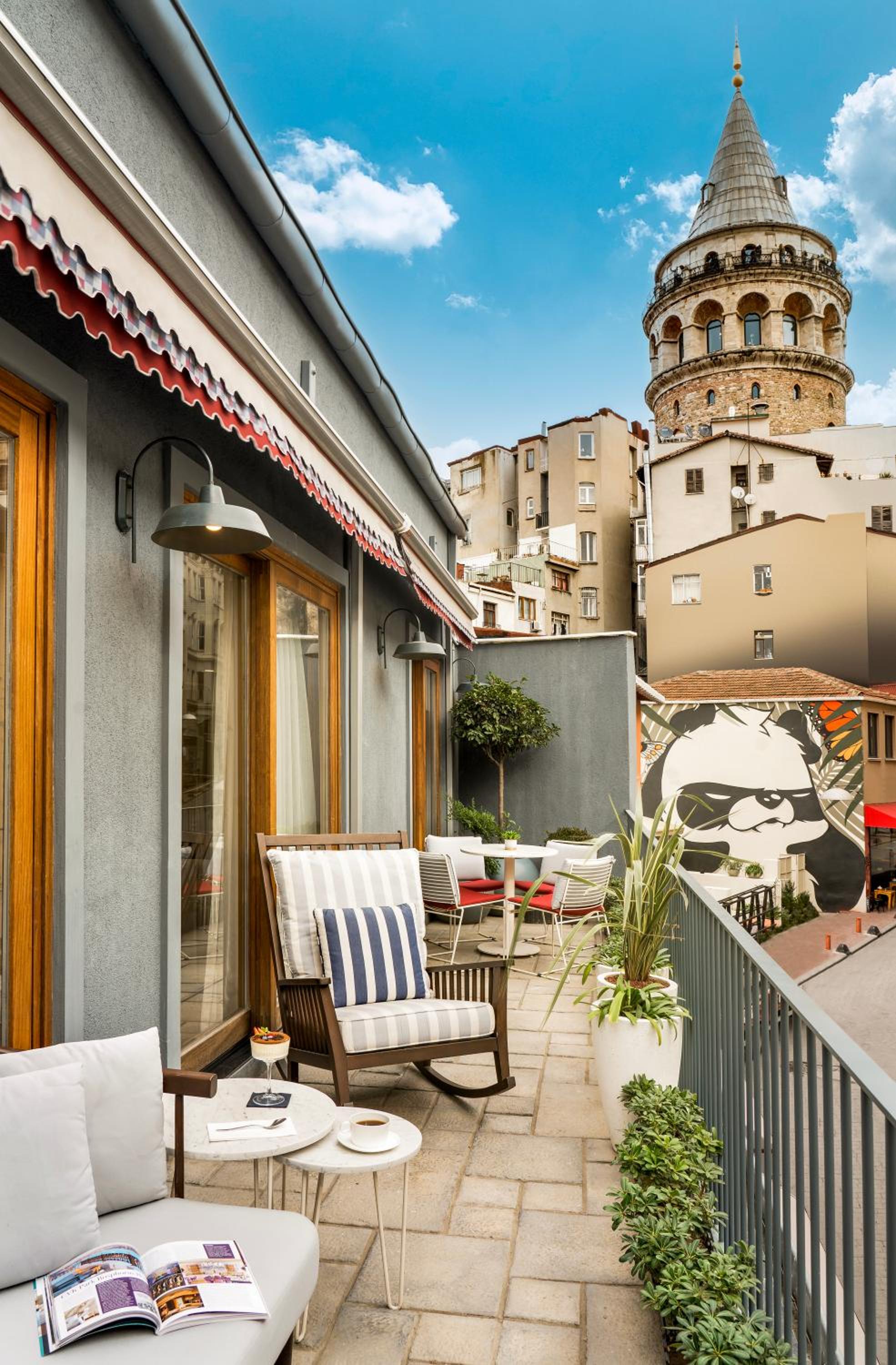 Ecole St. Pierre Otel - Image 52