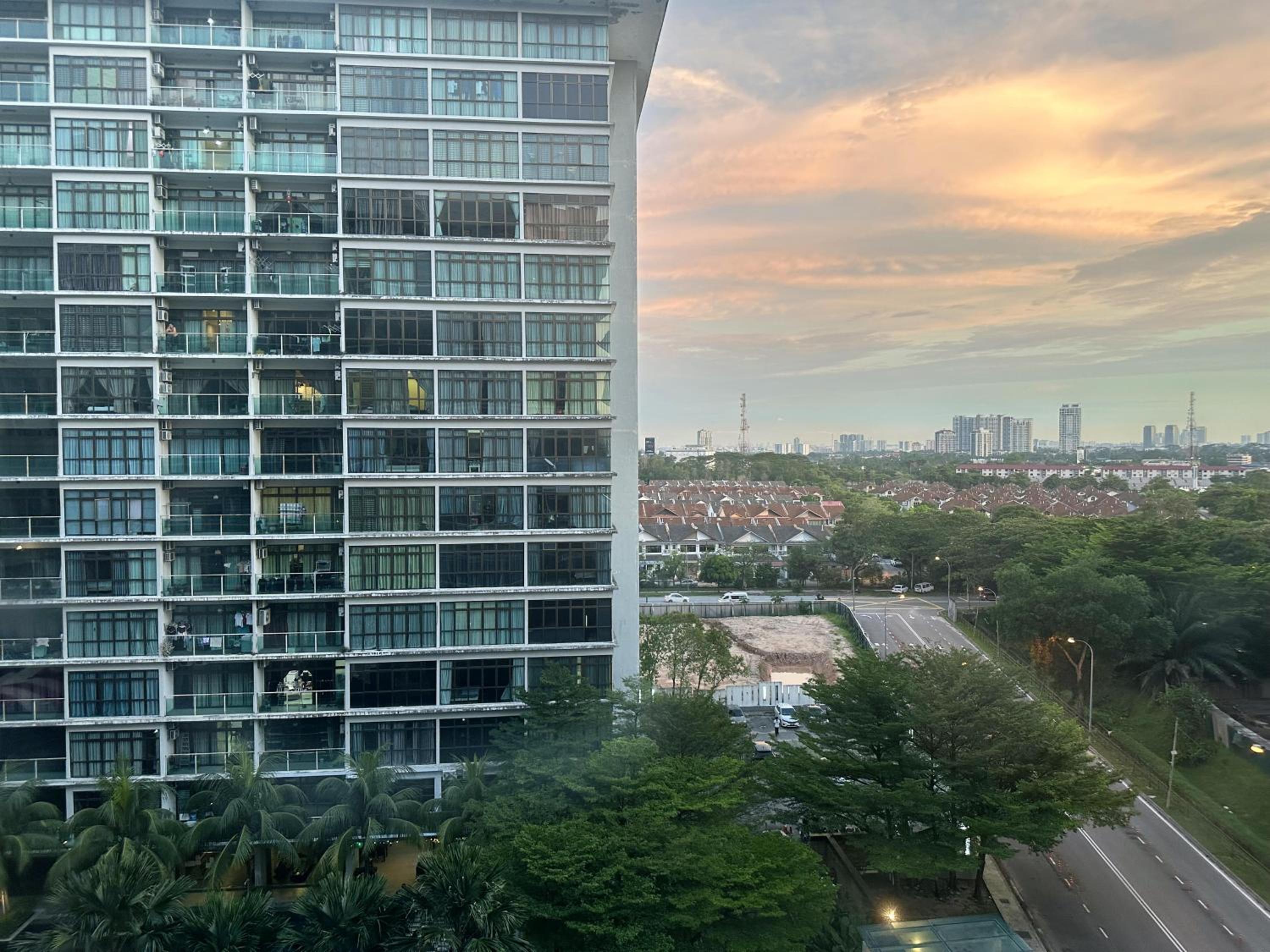 Studio 4pax Palazio Mount Austin Johor Bahru