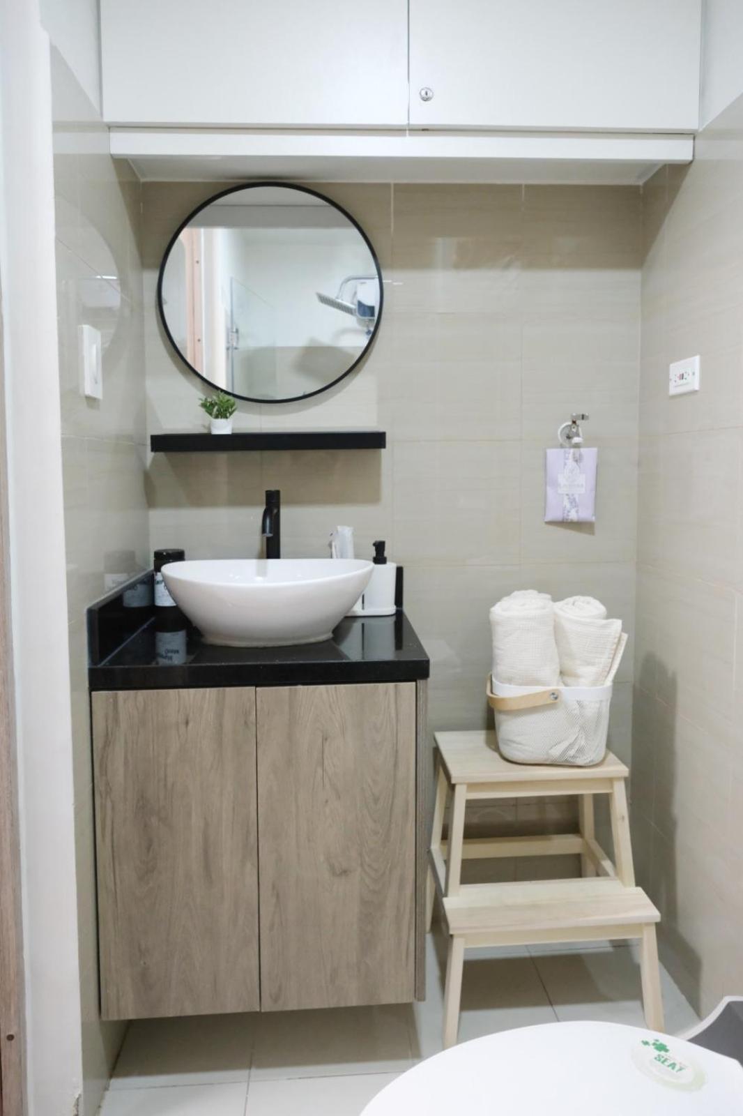 Stylish Studio Condotel with 2 Beds near Mall of Asia & Airport - JWL Suites