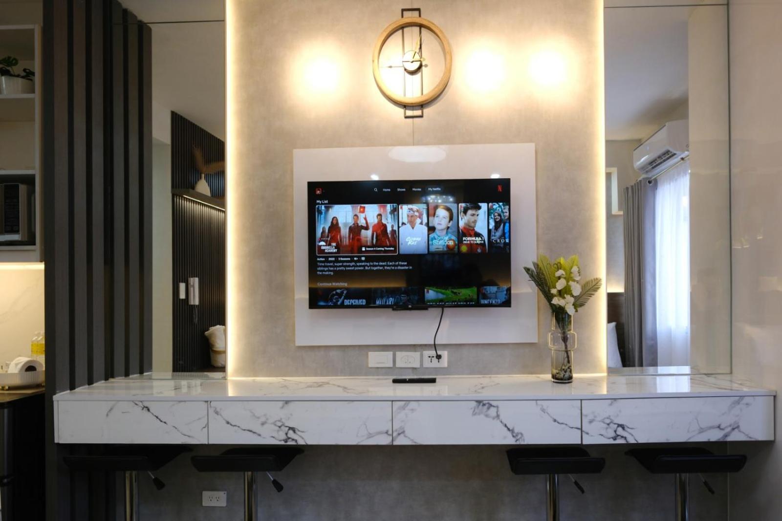 Stylish Studio Condotel with 2 Beds near Mall of Asia & Airport - JWL Suites photo 5