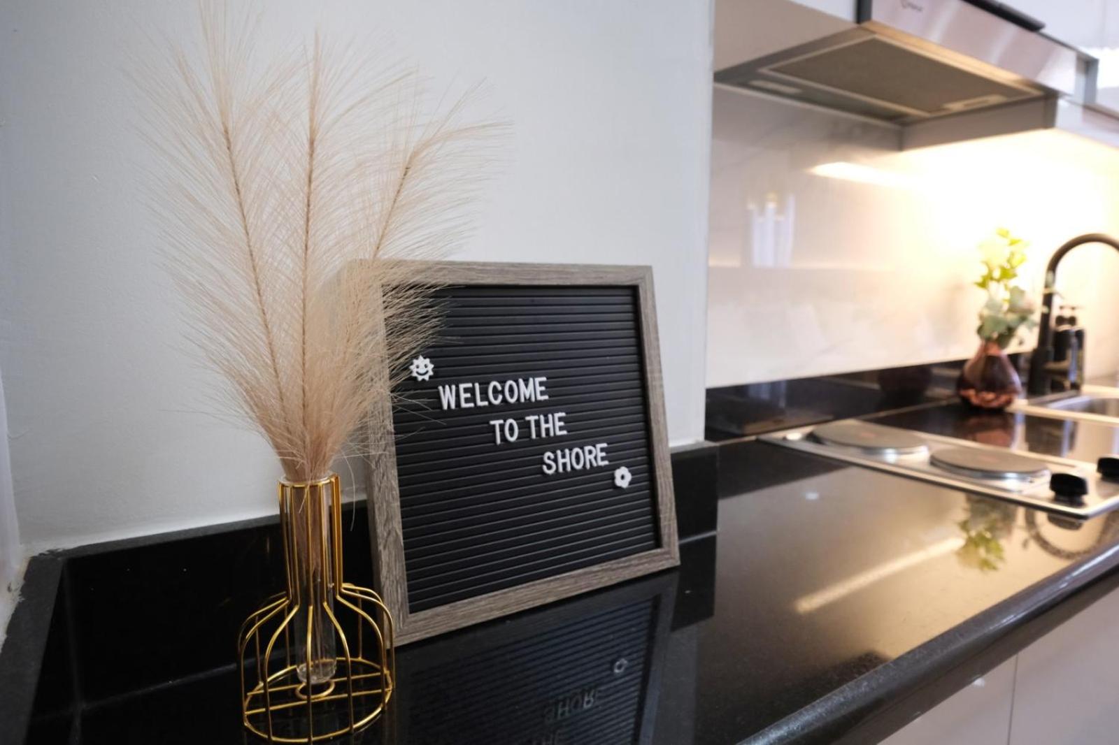 Stylish Studio Condotel with 2 Beds near Mall of Asia & Airport - JWL Suites