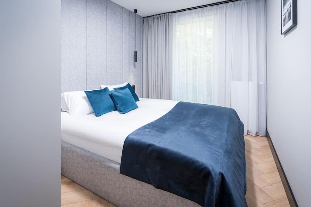Old City Premium Apartment by RENT4YOU