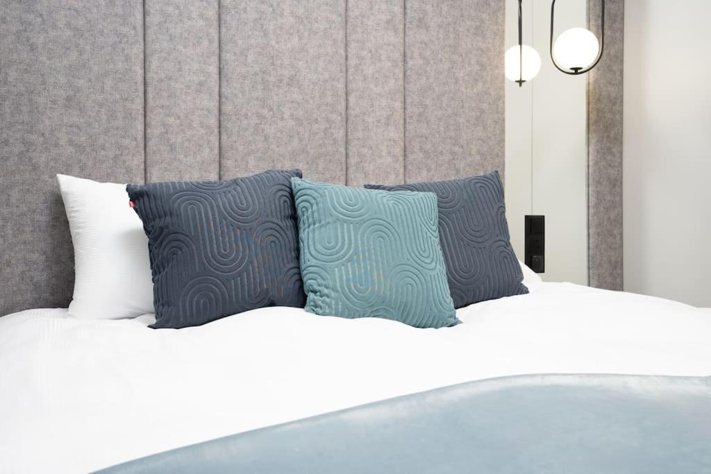 Old City Premium Apartment by RENT4YOU