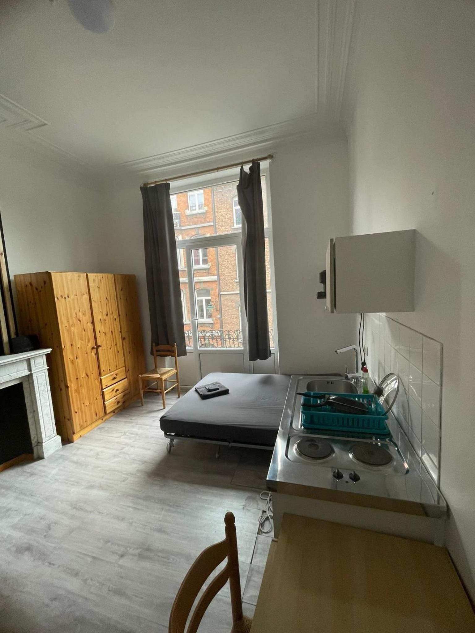 European District Hostel
