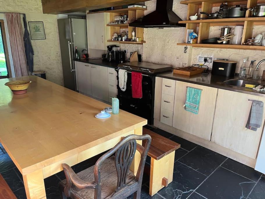 Cosy, spacious barn in four acres of private land view 3