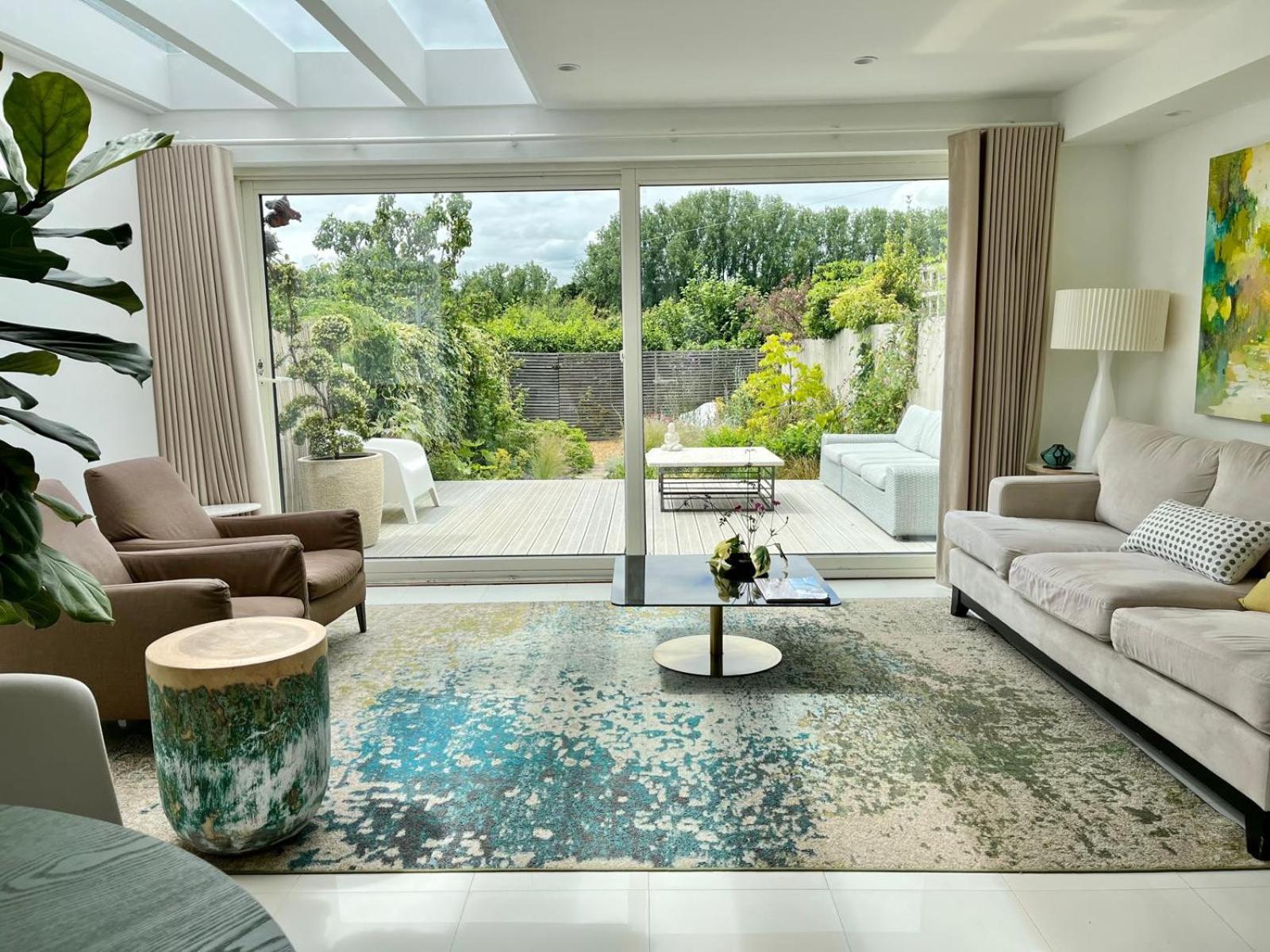 Unique 4 Bed 3 Bathroom House in Cambridge - Agate House