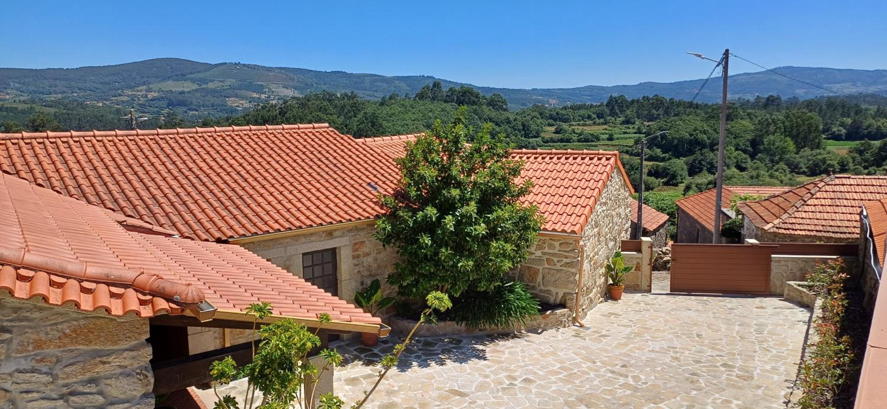 Casa da Rosa Porreiras view 2