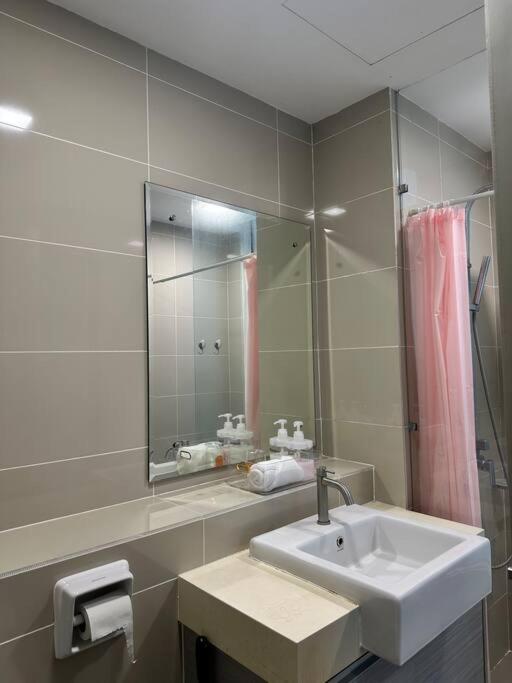 Sutera Avenue by KK Cozy Suites photo 8