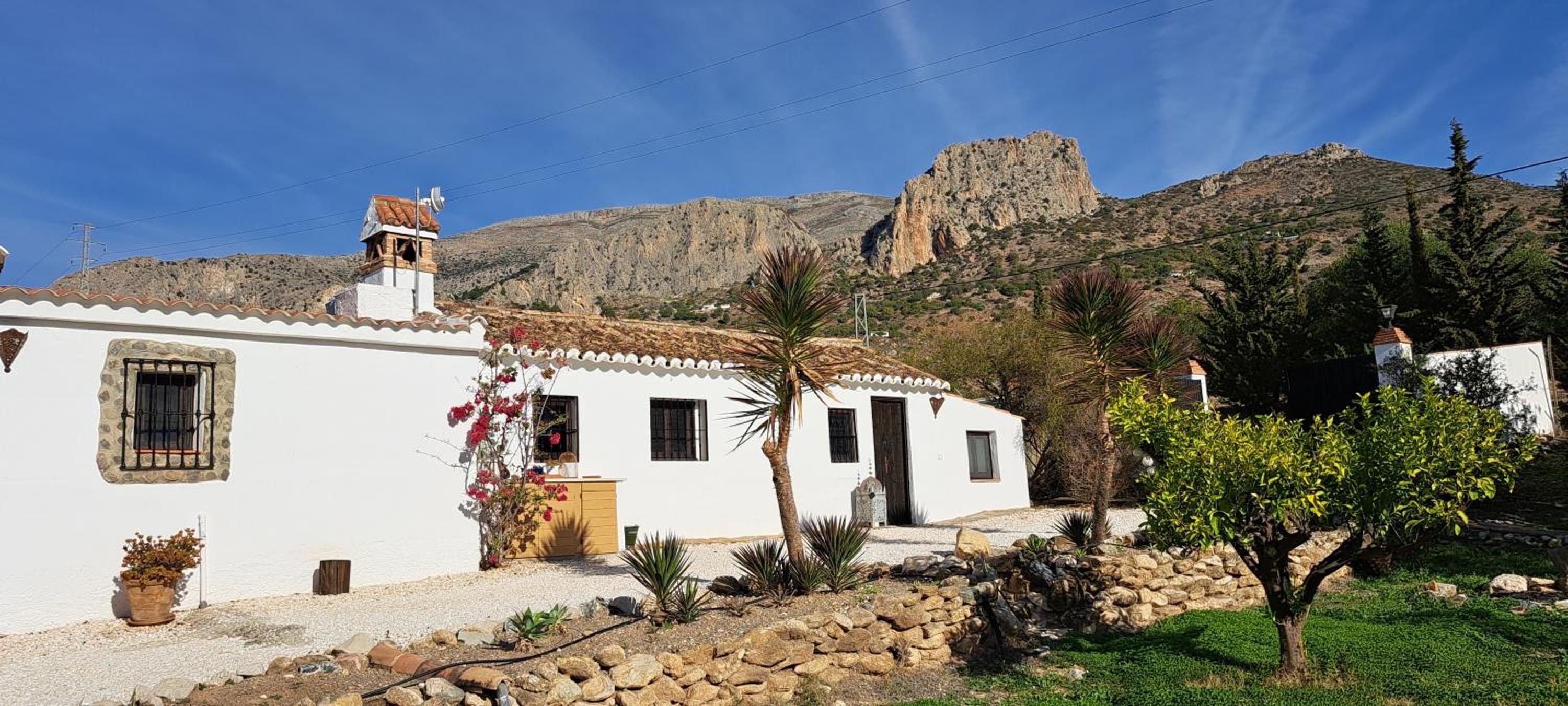Casa el Chorro view 2