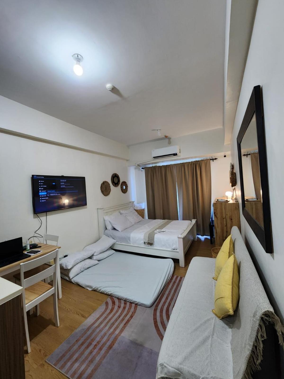 Boho Rsquare Manila - with Pool Access view 2