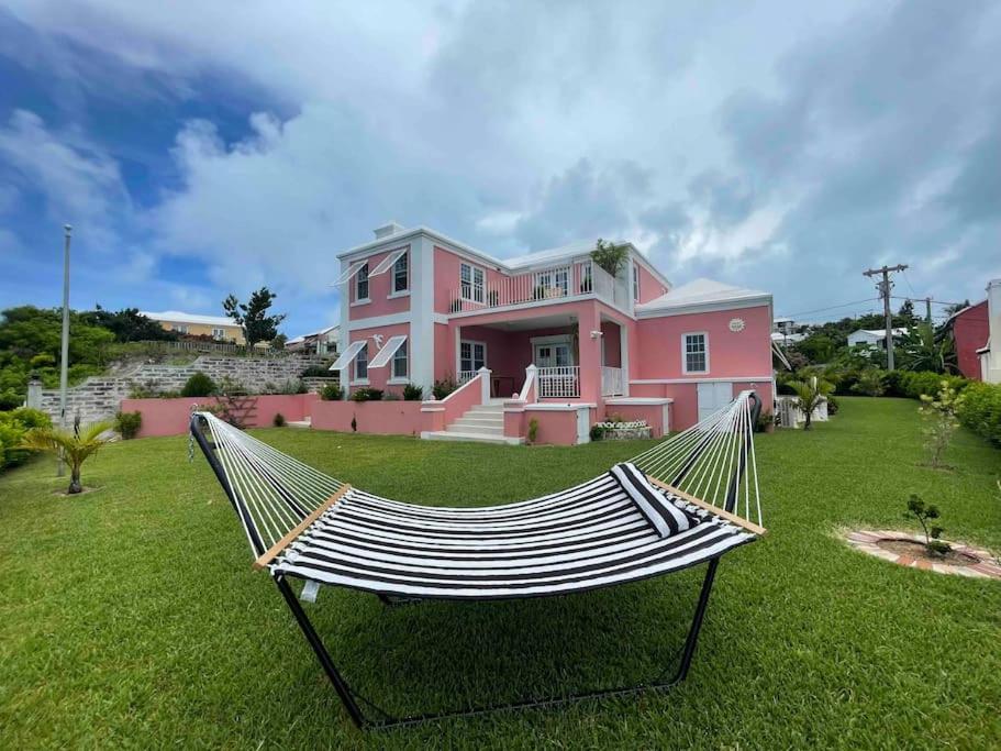 Bermuda Vacations - Oceanfront Dock of the Bay Retreat - Property Image 2