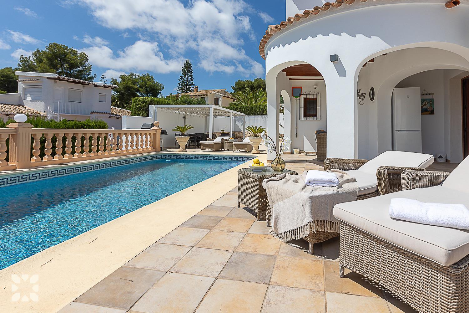 Villa Monty by Abahana Villas