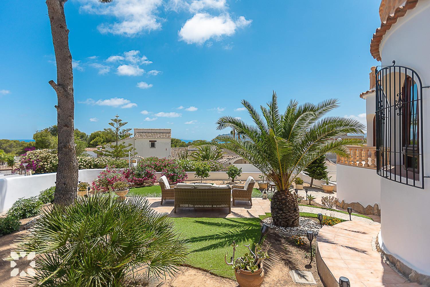 Villa Monty by Abahana Villas