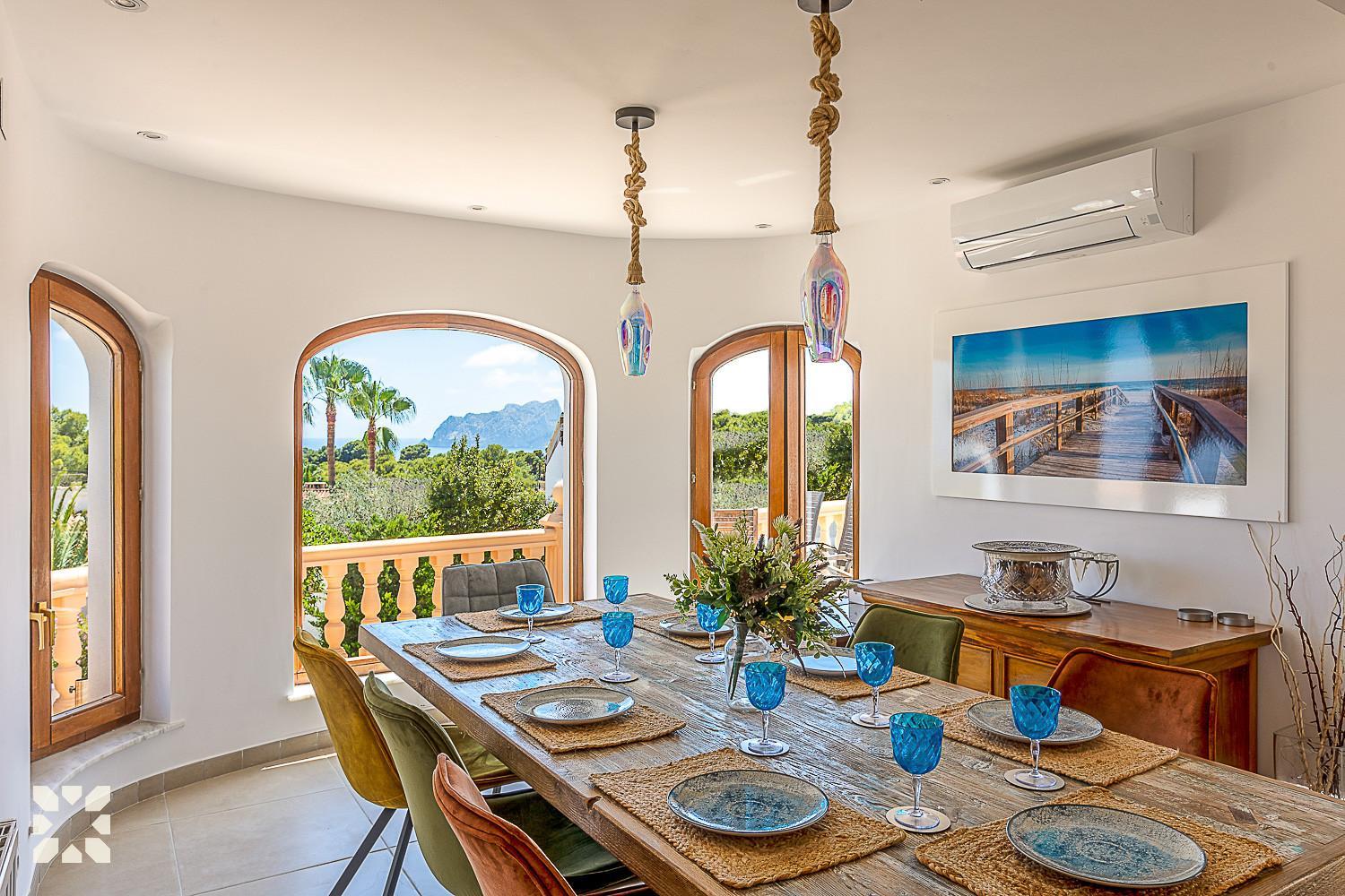 Villa Monty by Abahana Villas