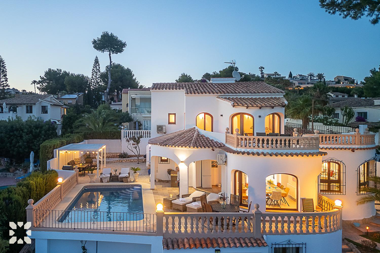 Villa Monty by Abahana Villas