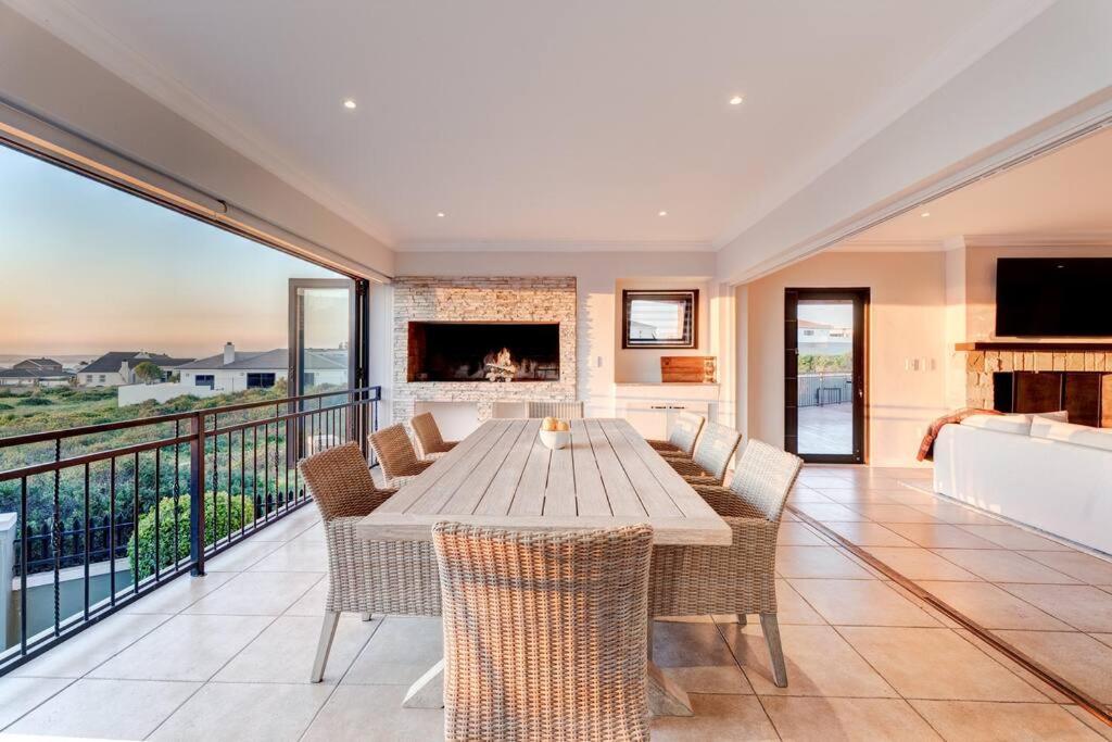 Holiday Home with Greenbelt & Lagoon Views view 2