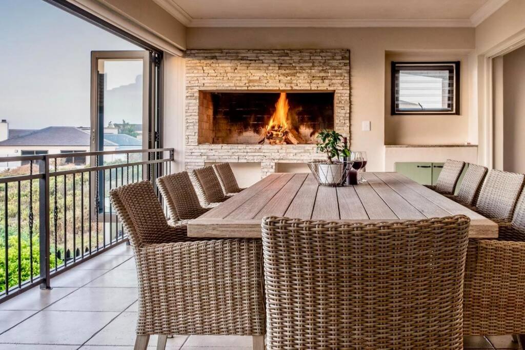 Holiday Home with Greenbelt & Lagoon Views view 3