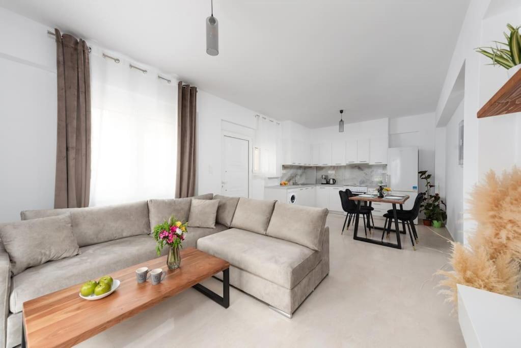 G Berdufi 2 bd with parking in Eloúnda
